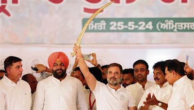 Rahul Gandhi raises poll stakes in Punjab with loan waiver, MSP law promise