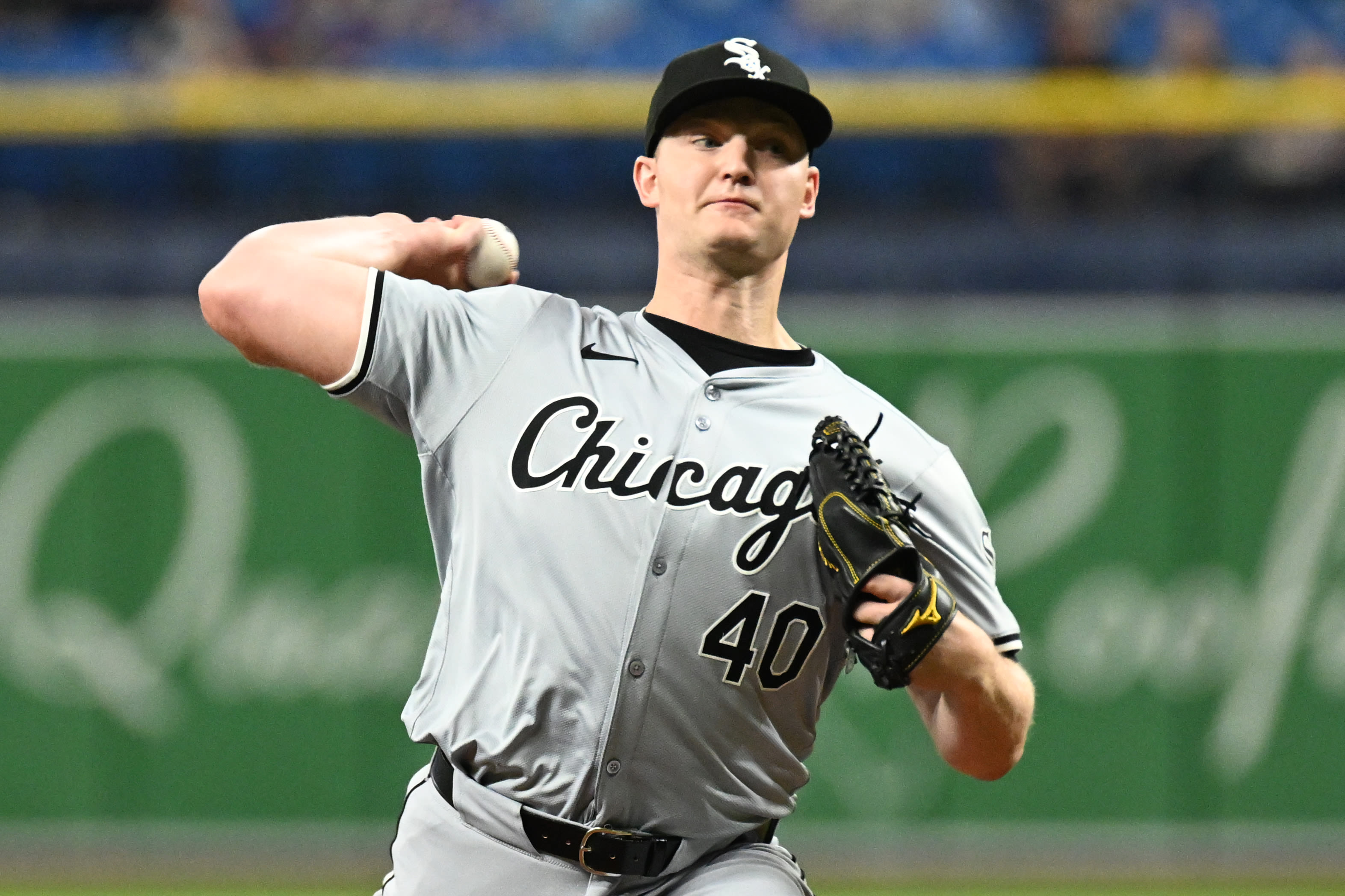 White Sox pitcher Michael Soroka leaves game with apparent injury after throwing 3 pitches