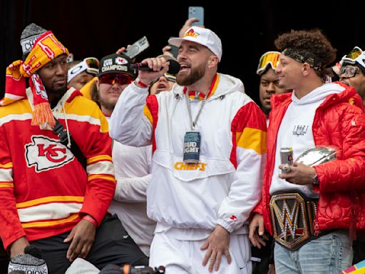 Chiefs TE Travis Kelce gives passionate speech at fourth annual Tight End University