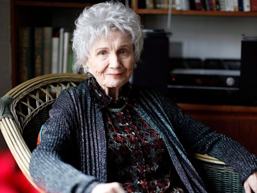 'So deeply divided': Academics rethinking Alice Munro's work after daughter's abuse revelations