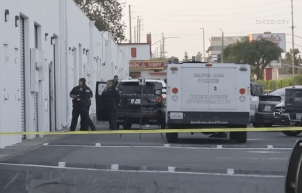 Man kills his girlfriend, her uncle at Santa Ana business complex