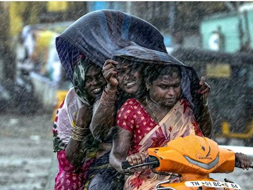 As Rains Lash Kerala, Met Department Sounds Orange Alert in Ernakulam - News18