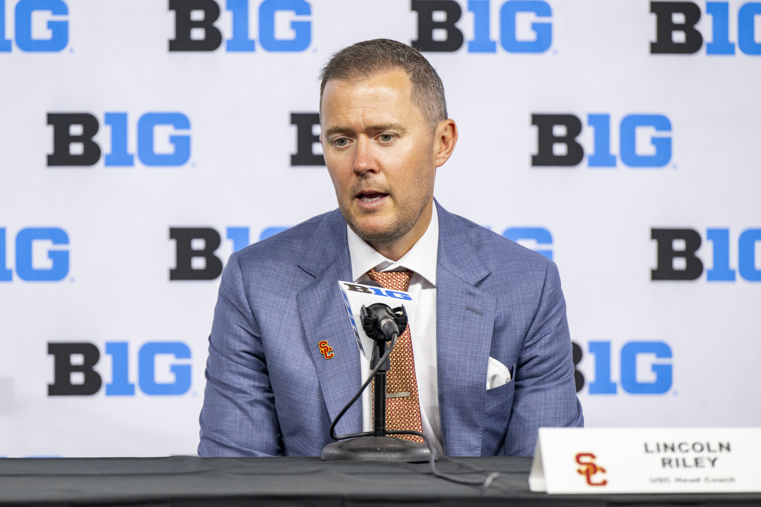 Lincoln Riley brushes off criticism, insists USC is still a power at Big Ten media days