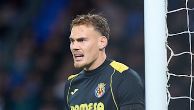 Chelsea make approach to sign goalkeeper Jorgensen from Villarreal