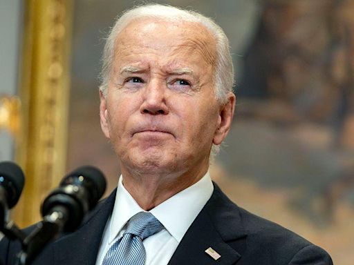 Isolating at a beach house, Biden gave aides one minute notice of exit