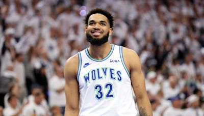 Sleeper Fantasy Promo: If Karl-Anthony Towns scores at least 1 point against Dallas, users can win big