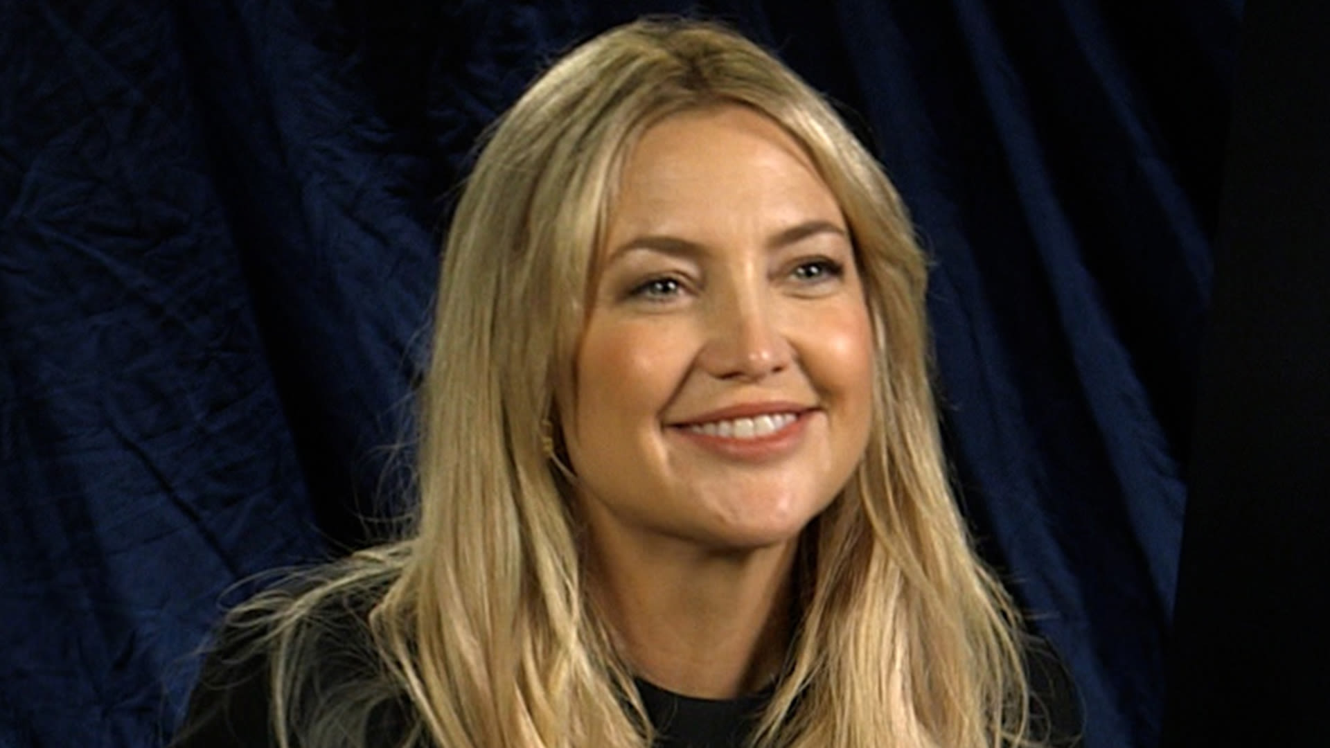 Kate Hudson Gushes Over 'Honor' Of Being Raised By 'Brilliant' Goldie Hawn & Kurt Russell | Access