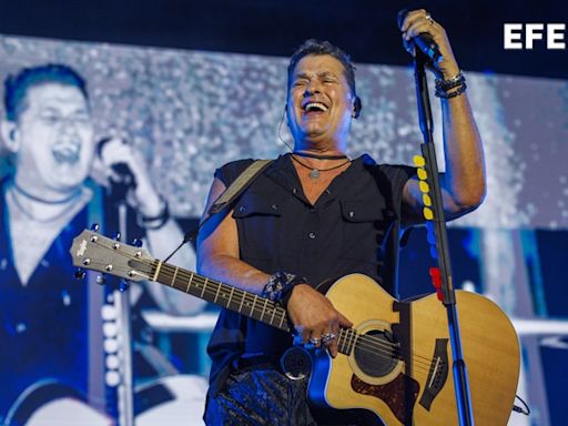 Sevilla “se vuelve a encontrar” con Carlos Vives en su “icónico” regreso a España