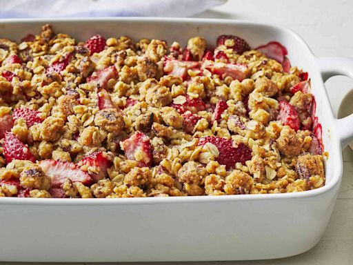 15 Irresistible Strawberry Cobblers, Crisps, and Crumbles