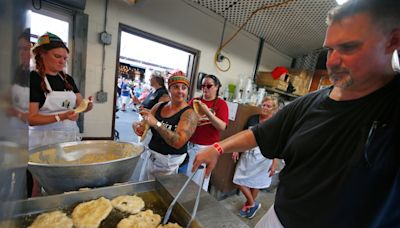 'It's something you have to see': Feast of the Blessed Sacrament begins in New Bedford