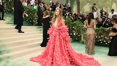 Jessica Biel prepared for the Met Gala by bathing in 20 pounds of Epsom salt