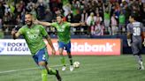 Entering US Soccer Hall, Dempsey finds pressure eased