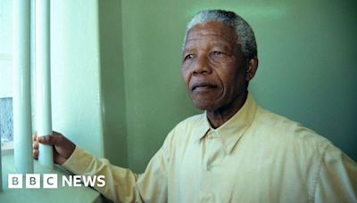 Nelson Mandela: Surrey gallery to display artwork