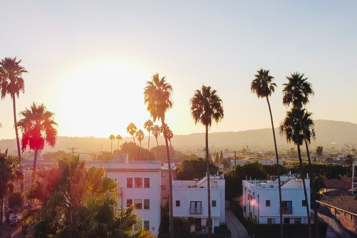 Los Angeles Welcomes Week of Warm Weather and Clear Skies