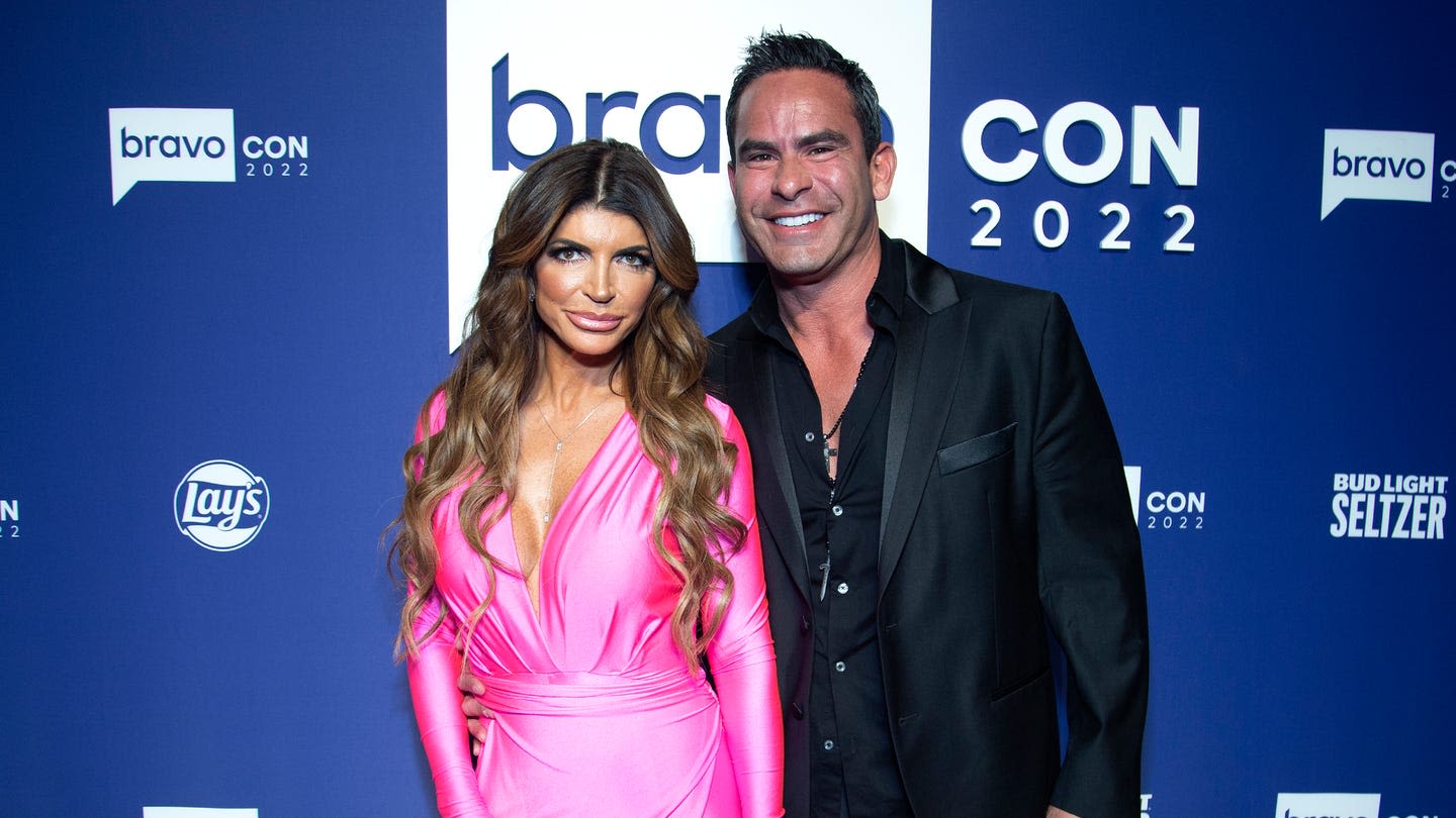 A Complete Timeline of Teresa Giudice and Luis Ruelas’s Relationship