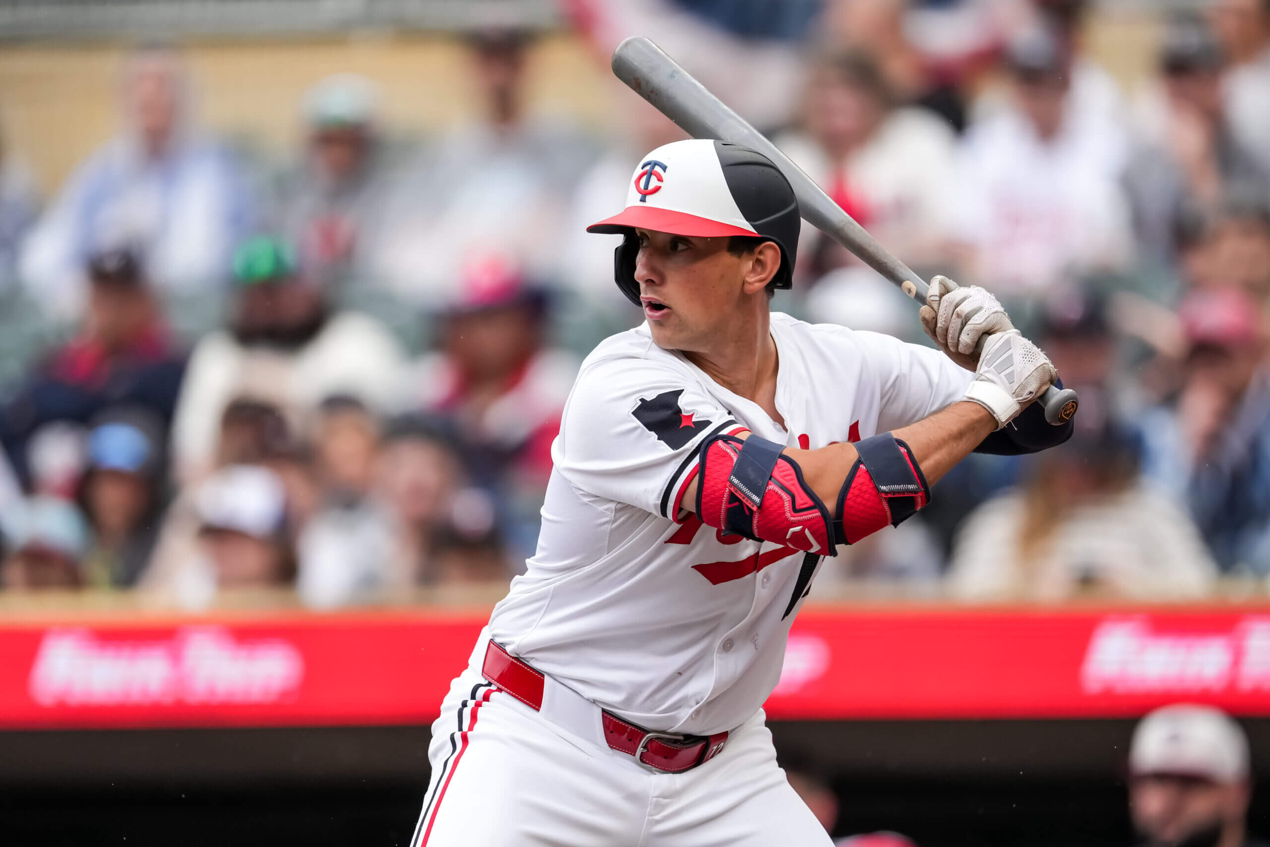 Twins mailbag: Brooks Lee comps, trade deadline needs, cutting Jordan Balazovic