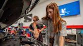 MassBay 'boot camp' gives Framingham students exposure to working on cars