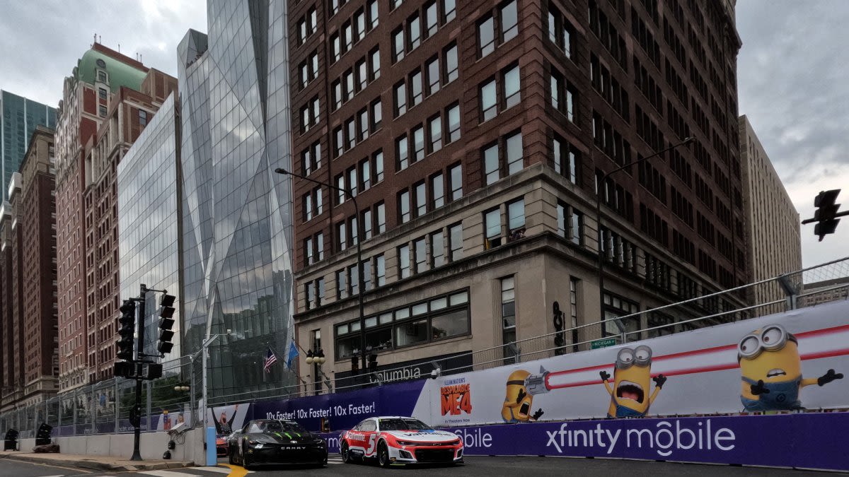 Rain delays 2024 NASCAR Chicago Street Race as red flag waved during race