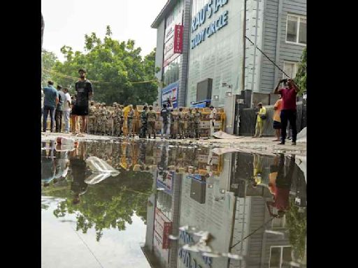 Students drown in 'illegal' library: Flooding deaths in Delhi study centre