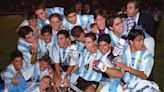 La selección argentina, campeona en Qatar: Pekerman y los 18 pibes que desataron una tormenta de fútbol en aquel Mundial Sub 20