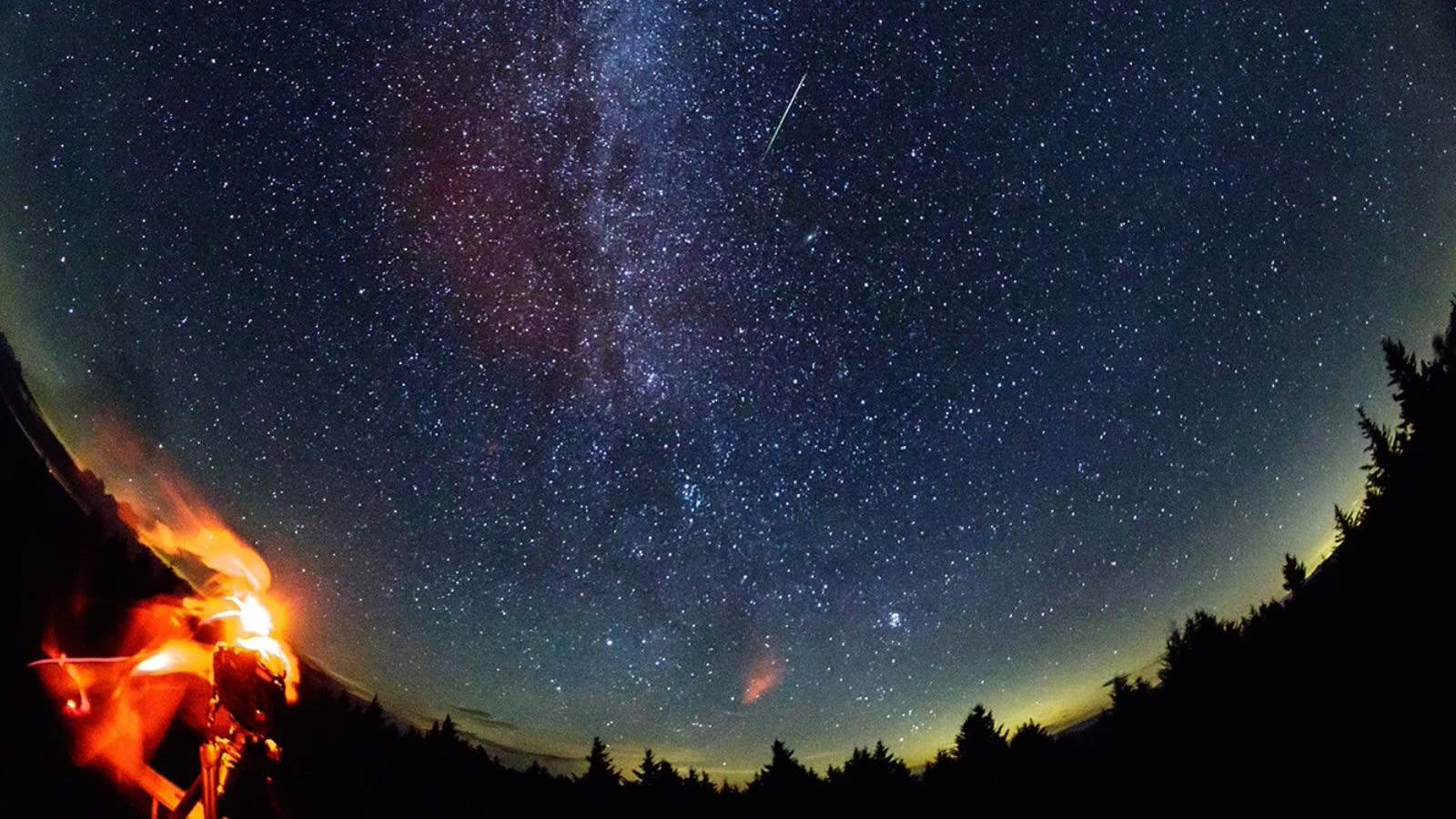 'Double' meteor shower will light up the skies next week. Here's how to watch.