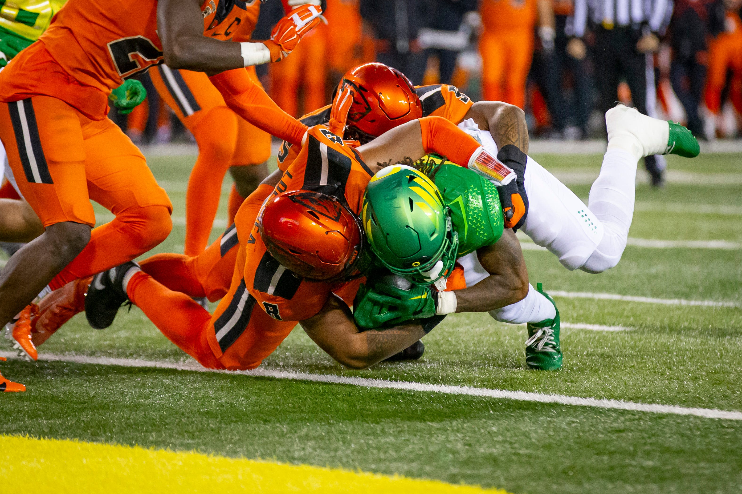 What channel is Oregon football vs. Oregon State Beavers on today? Time, TV schedule