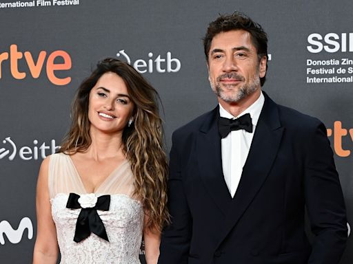 Javier Bardem pays tribute to Penélope Cruz while accepting San Sebastian Lifetime Achievement Award