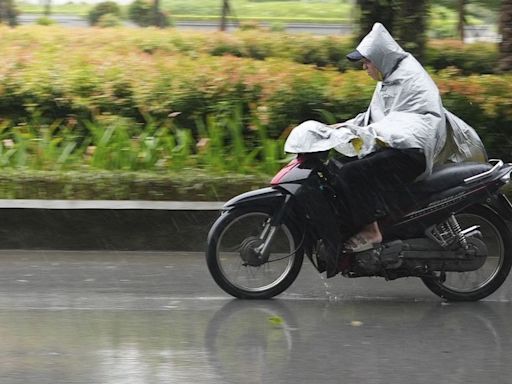 Typhoon Yagi hits north Vietnam killing two and closing airports