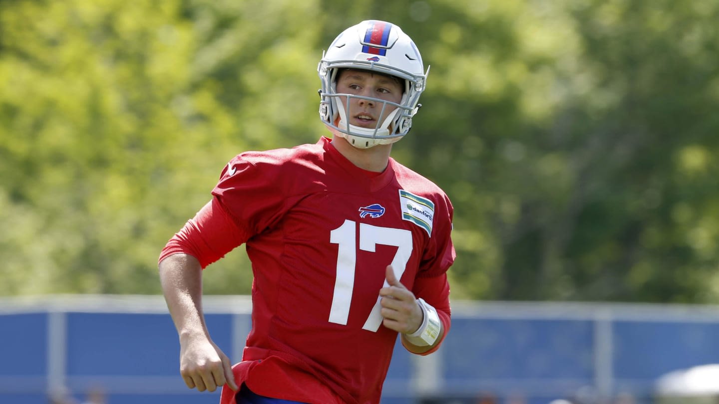 How Josh Allen adjusts to significant change at Bills' OTAs