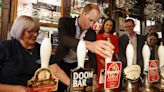 William pours ‘perfect pint’ at pub after trip on Elizabeth Line with Kate