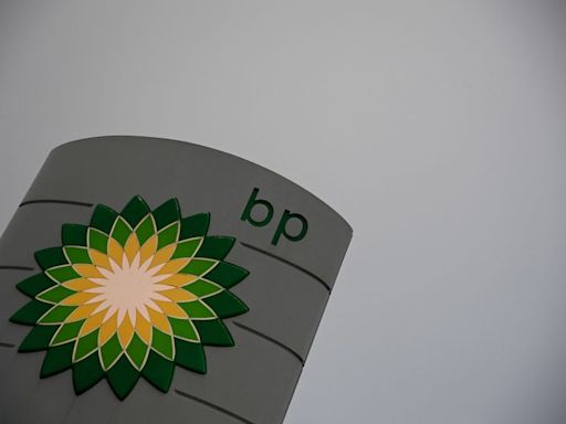 BP profits drop to $2.7 billion, refinery outage offsets higher output