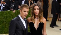 Hailey Bieber : ce cadeau au prix vertigineux que lui a fait Justin pour le renouvellement de leurs voeux