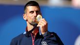 Djokovic vence a Alcaraz en una magnífica final en Roland Garros y conquista el oro olímpico, el último gran título que le faltaba