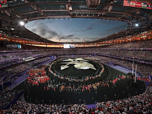 Denis Brogniart speaker de la cérémonie de clôture des JO de Paris 2024 comme lors des épreuves d’athlétisme