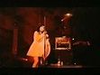 Björk - Violently Happy live at Cambridge (1998) - YouTube