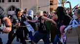 Policía disuelve manifestación pro palestino en graduación de Pomona College, en Shrine Auditorium - La Opinión