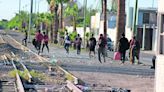 Posesión de armas y secuestro, principales delitos por los que detienen a migrantes en México