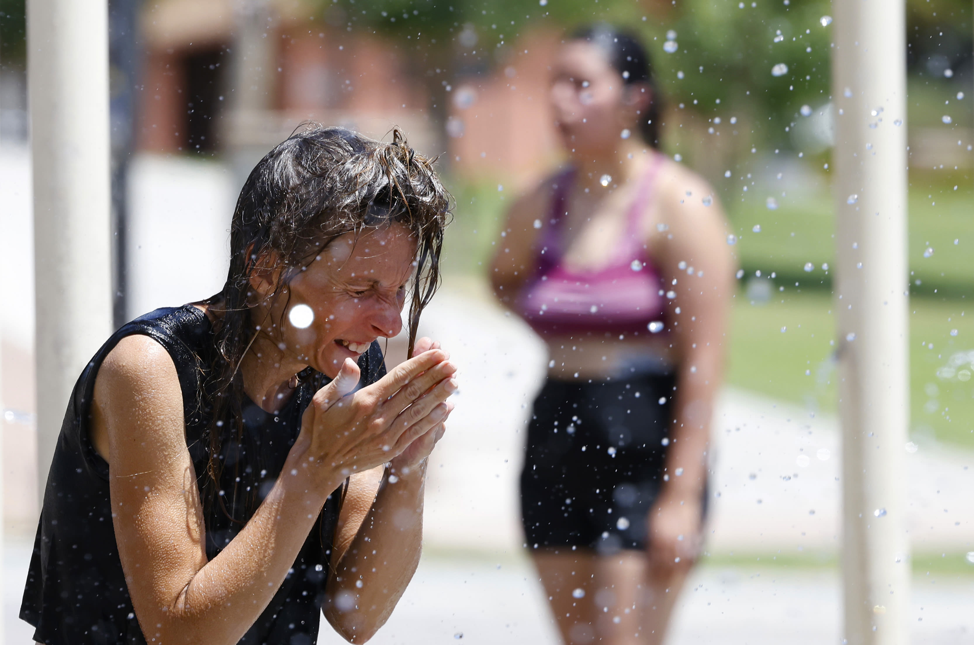 ‘Unrelenting, brutal’: 10 days of Las Vegas heat starts off with 113