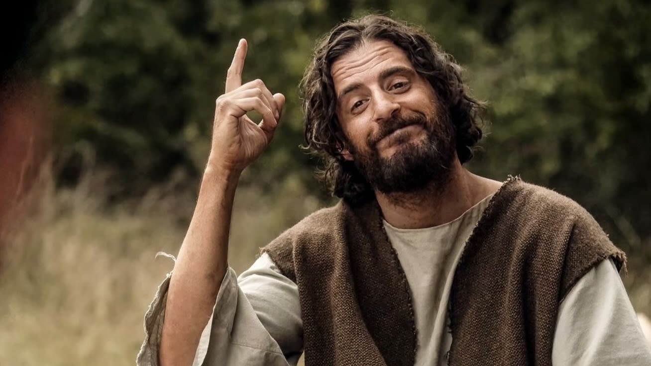 'Ronald Reagan' Meets 'Jesus' Meet in Funny Viral Video