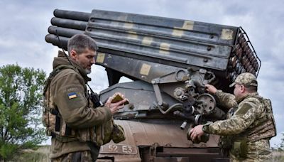 Guerre en Ukraine : L’armée ukrainienne tente de grossir et le gouvernement français est en colère