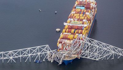 "Un trabajo increíblemente complejo": así limpiarán el área del colapsado puente de Baltimore