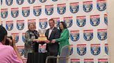 Joe Theismann’s community work in Memphis leads to notable AutoZone Liberty Bowl honor