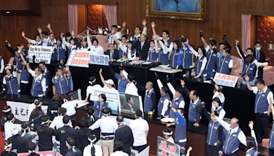 爆民進黨「偷6張表決卡」！羅廷瑋曝心機：衝撞韓國瑜 - 政治