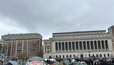 College campus strife persists as NYPD descend on Columbia