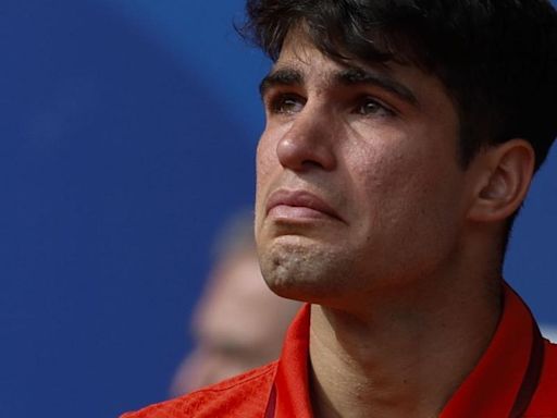 Pelos de punta: el mensaje de Rafa Nadal tras ver llorar a Alcaraz después de la final contra Djokovic