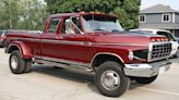 1975 Ford Dually Has a Semi-Truck Face That Took Years to Build By Hand