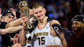 El poder de Nikola Jokić: cómo el centro de los Nuggets de Denver logró la inmortalidad del baloncesto