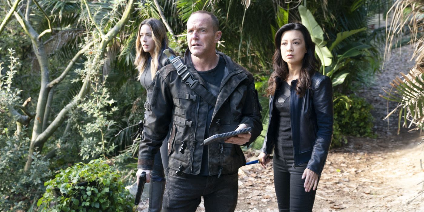 'Agents of S.H.I.E.L.D' Star Is Disappointed the Series Is Still "Separate" From the MCU