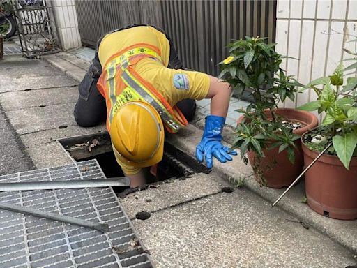 常見掉水溝物「藍牙耳機最多」件數曝光 清潔隊負荷遽增