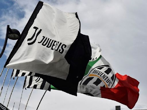 Juventus anuncia oficialmente la llegada de colombiano Cabal